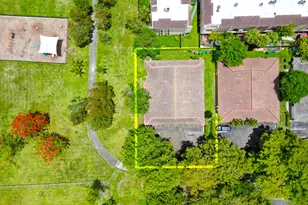 3775 NW 116th Terrace, Coral Springs, FL 33065 - Photo 2