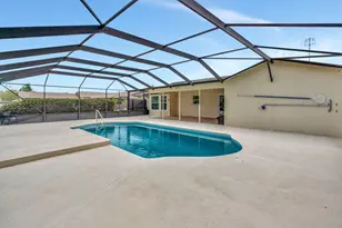 661 SE Crescent Ave, Port Saint Lucie, FL 34984 - Photo 28