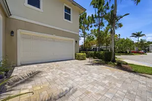 6993 Pines Cir, Coconut Creek, FL 33073 - Photo 30