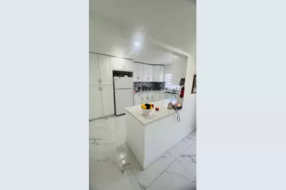 9330 S Sunrise Lakes Boulevard #304, Sunrise, FL 33322 - Photo 1