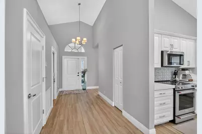 7070 Charleston Point Drive, Lake Worth, FL 33467 - Photo 6