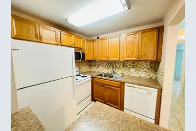 86 Markham E, Deerfield Beach, FL 33442 - Photo 8