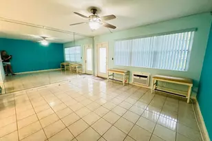 86 Markham E, Deerfield Beach, FL 33442 - Photo 4