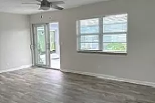 112 Lake Ave, Lake Worth Beach, FL 33460 - Photo 4