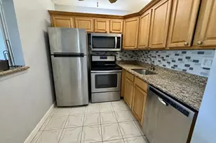 261 Suffolk, Boca Raton, FL 33434 - Photo 4