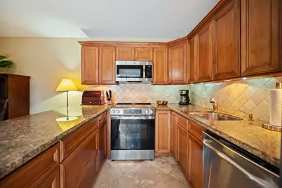 2874 Waterford Drive S, Deerfield Beach, FL 33442 - Photo 10