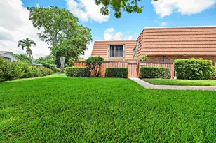 2874 Waterford Dr S, Deerfield Beach, FL 33442 - Photo 1