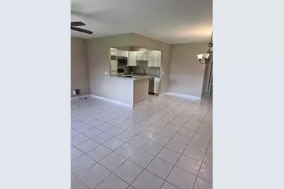 318 N Seville N #318, Delray Beach, FL 33446 - Photo 8