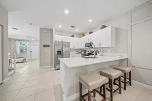 11968 NW 47th Manor, Coral Springs, FL 33076 - Photo 4