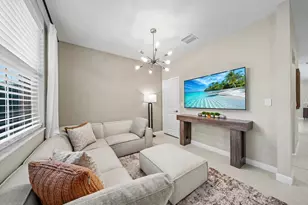 11968 NW 47th Manor, Coral Springs, FL 33076 - Photo 8