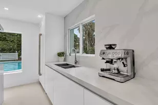 1903 Bay Dr, Pompano Beach, FL 33062 - Photo 24