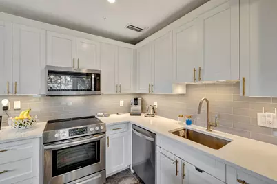 14 NE 26th Court, Wilton Manors, FL 33334 - Photo 18