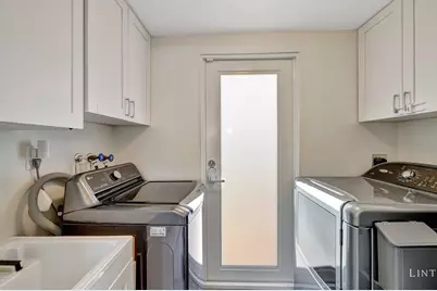 14 NE 26th Court, Wilton Manors, FL 33334 - Photo 24