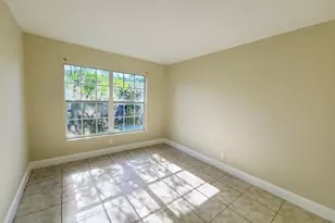420 Blue Heron Blvd, West Palm Beach, FL 33404 - Photo 2