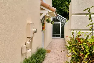 262 Fortuna Dr, Palm Beach Gardens, FL 33410 - Photo 2