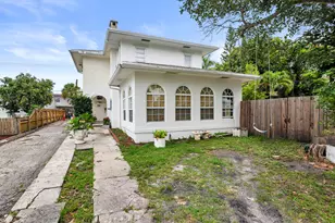 821 Omar Rd, West Palm Beach, FL 33405 - Photo 2