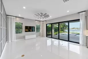 8685 Parkland Bay Dr, Parkland, FL 33076 - Photo 14