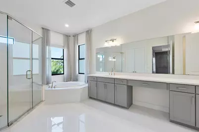 8685 Parkland Bay Drive, Parkland, FL 33076 - Photo 32