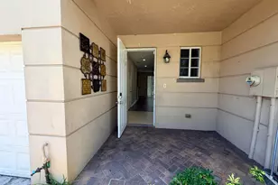 969 Tortuga Ln, Riviera Beach, FL 33404 - Photo 2
