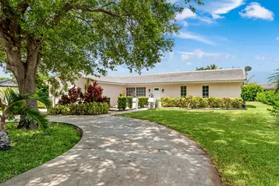 10098 Ramblewood Drive, Coral Springs, FL 33071 - Photo 30