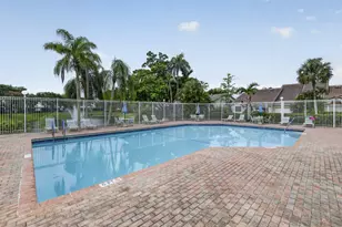 7426 Pinewalk Dr S, Margate, FL 33063 - Photo 36