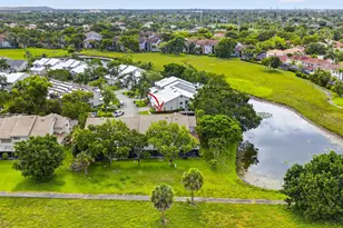 7426 Pinewalk Dr S, Margate, FL 33063 - Photo 46