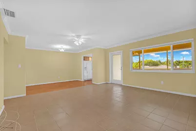 2121 NE 68th Street #209, Fort Lauderdale, FL 33308 - Photo 6