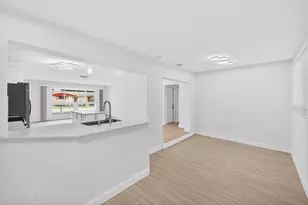 2241 SW 67th Ln, Miramar, FL 33023 - Photo 14