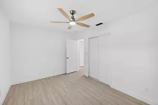 2241 SW 67th Ln, Miramar, FL 33023 - Photo 12