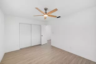 2241 SW 67th Ln, Miramar, FL 33023 - Photo 10