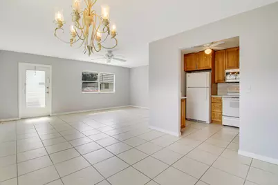 175 Valencia H, Delray Beach, FL 33446 - Photo 2