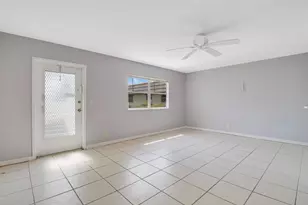 175 Valencia H, Delray Beach, FL 33446 - Photo 8