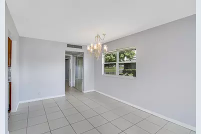 175 Valencia H, Delray Beach, FL 33446 - Photo 4