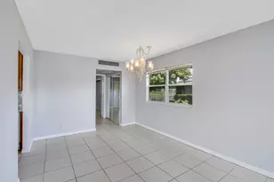 175 Valencia H, Delray Beach, FL 33446 - Photo 4