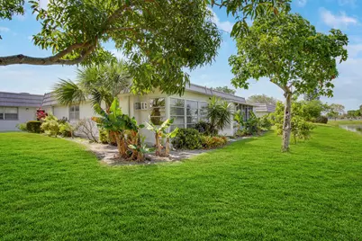 175 Valencia H, Delray Beach, FL 33446 - Photo 18