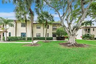 21852 Arriba Real, Boca Raton, FL 33433 - Photo 2