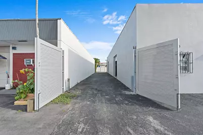 270 SW 33rd Street, Fort Lauderdale, FL 33315 - Photo 12