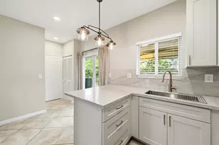 8464 Lagos De Campo Blvd, Tamarac, FL 33321 - Photo 14
