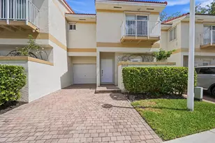 8464 Lagos De Campo Blvd, Tamarac, FL 33321 - Photo 10