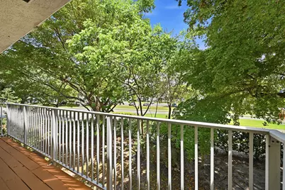 8464 Lagos De Campo Boulevard, Tamarac, FL 33321 - Photo 22