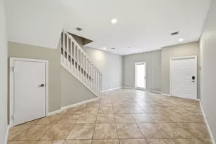 8464 Lagos De Campo Blvd, Tamarac, FL 33321 - Photo 14