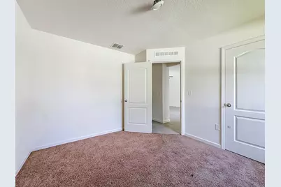 8650 W Lake George Cir W, Macclenny, FL 32063 - Photo 18