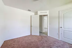 8650 W Lake George Cir W, Macclenny, FL 32063 - Photo 18