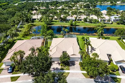 8413 Cozumel Lane, Wellington, FL 33414 - Photo 32