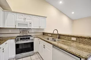 12706 NW 20th Ct, Coral Springs, FL 33071 - Photo 8