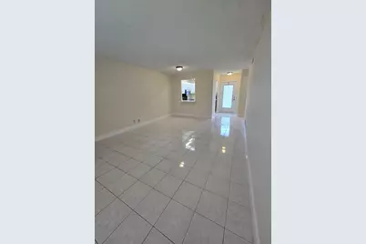 550 SE 2nd Avenue #G3, Deerfield Beach, FL 33441 - Photo 2