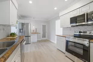 8106 NW 101st Ave, Tamarac, FL 33321 - Photo 18