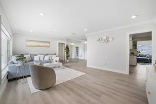 8106 NW 101st Ave, Tamarac, FL 33321 - Photo 10