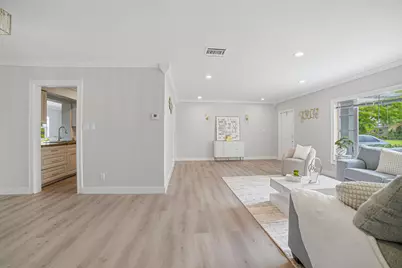 8106 NW 101st Avenue, Tamarac, FL 33321 - Photo 12