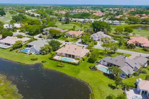 83 Sandbourne Ln, Palm Beach Gardens, FL 33418 - Photo 16